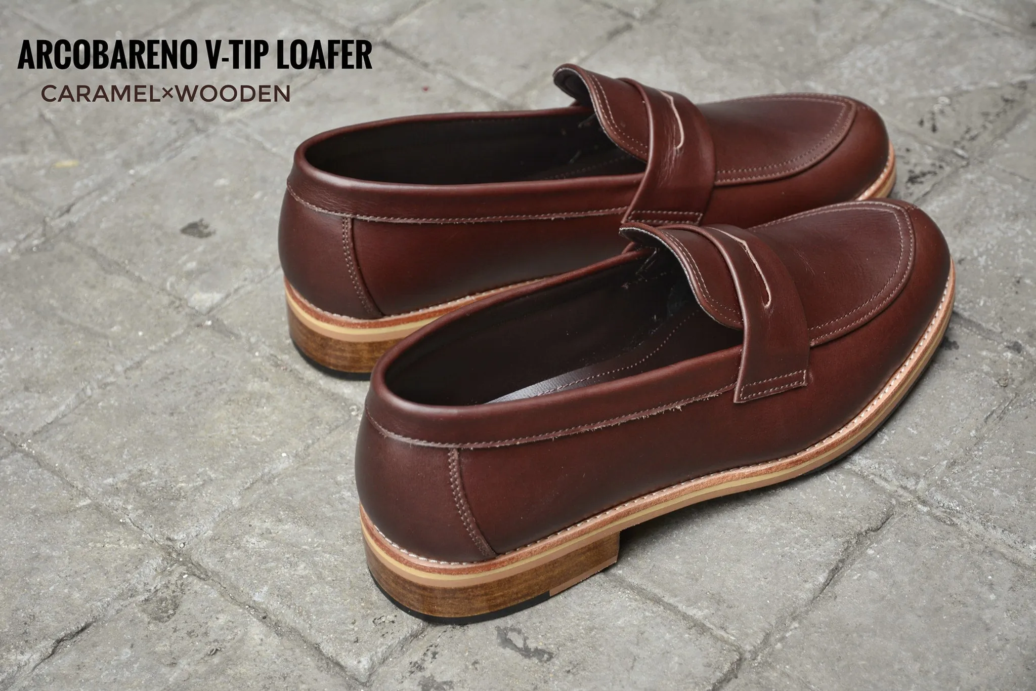 509-1 V-Tip Blutcher Loafer Caramel x Wooden