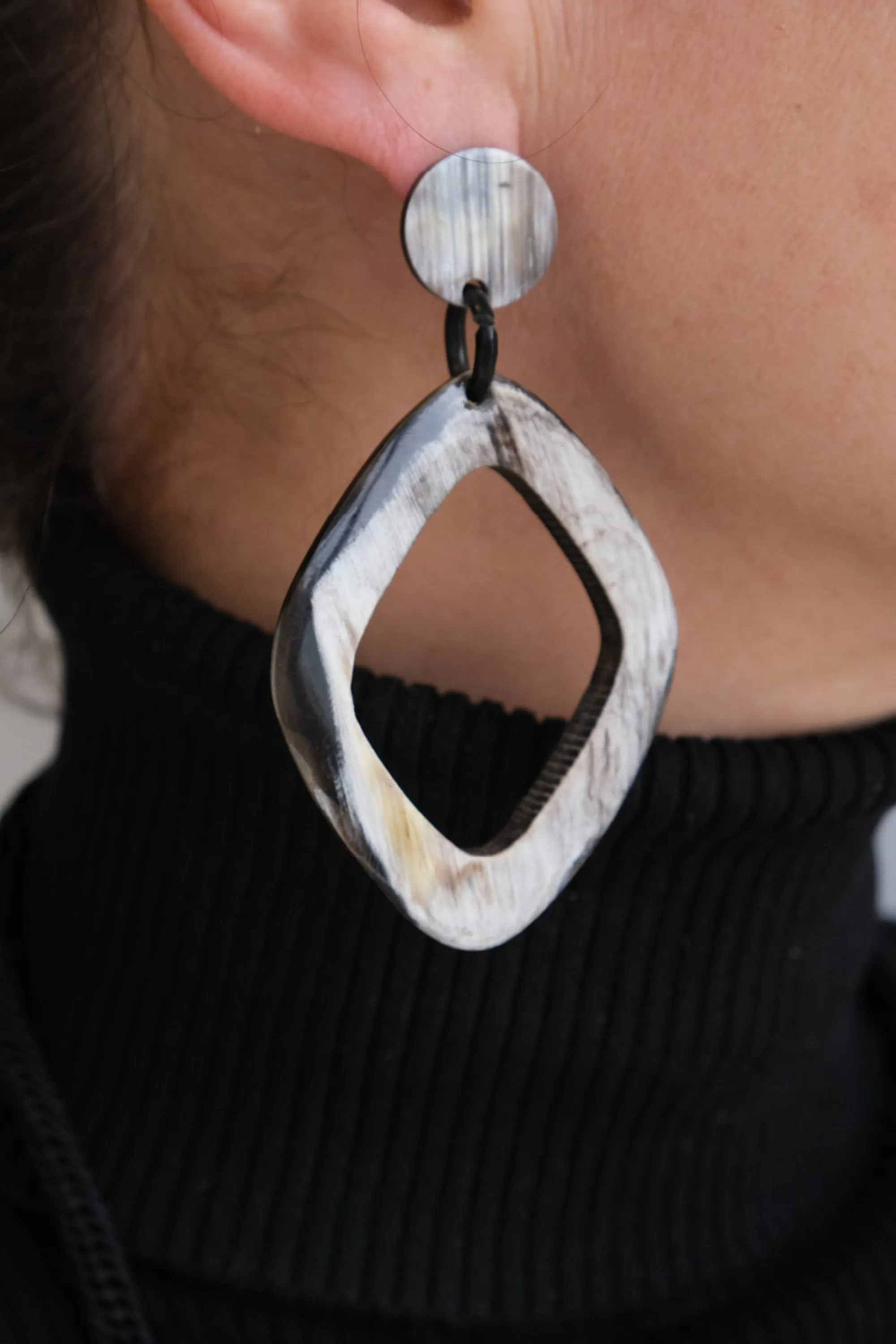 A and C Oslo - 1076-0001 Horn Drop Earrings