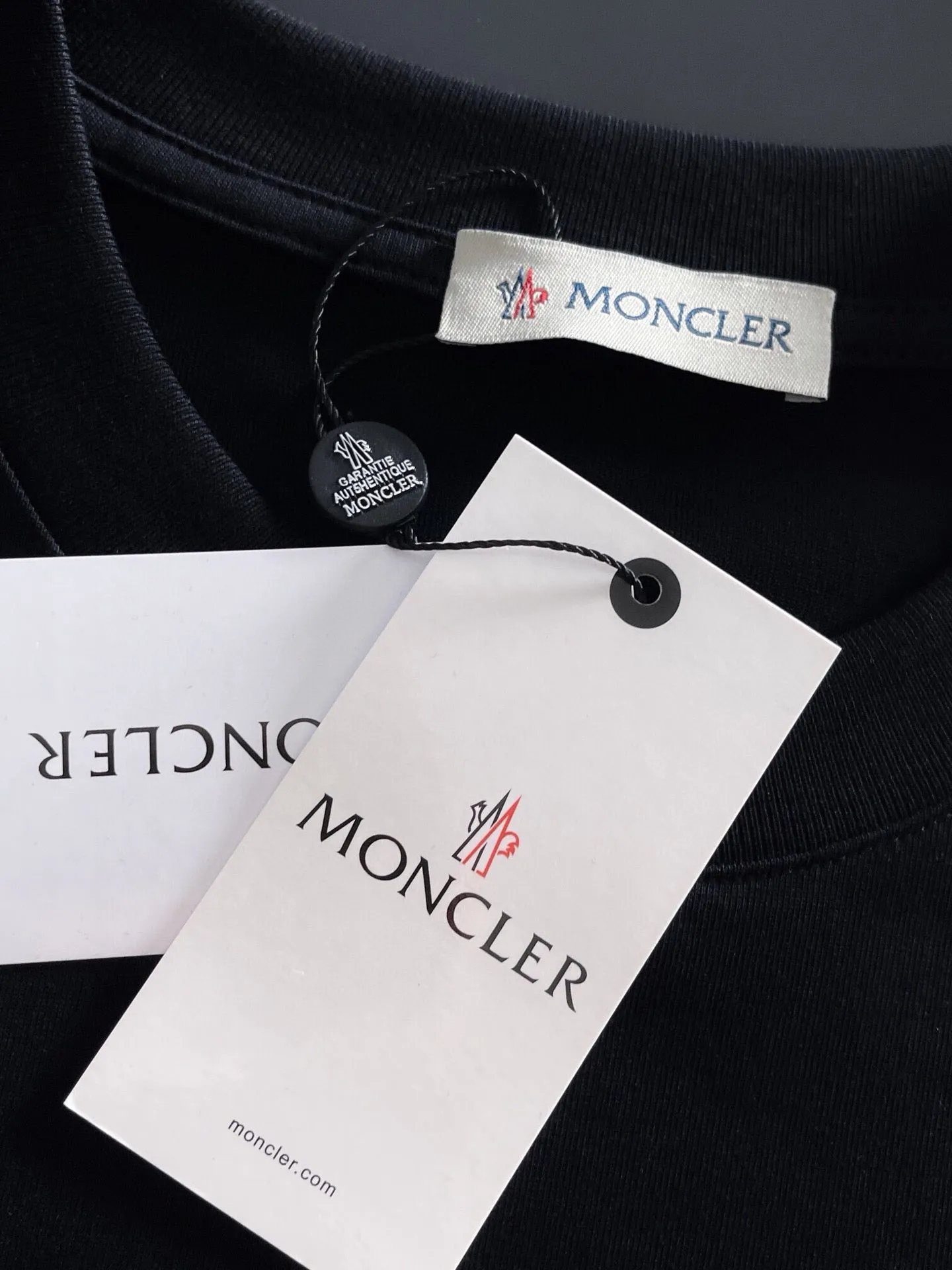 Camiseta Moncler Preta 21