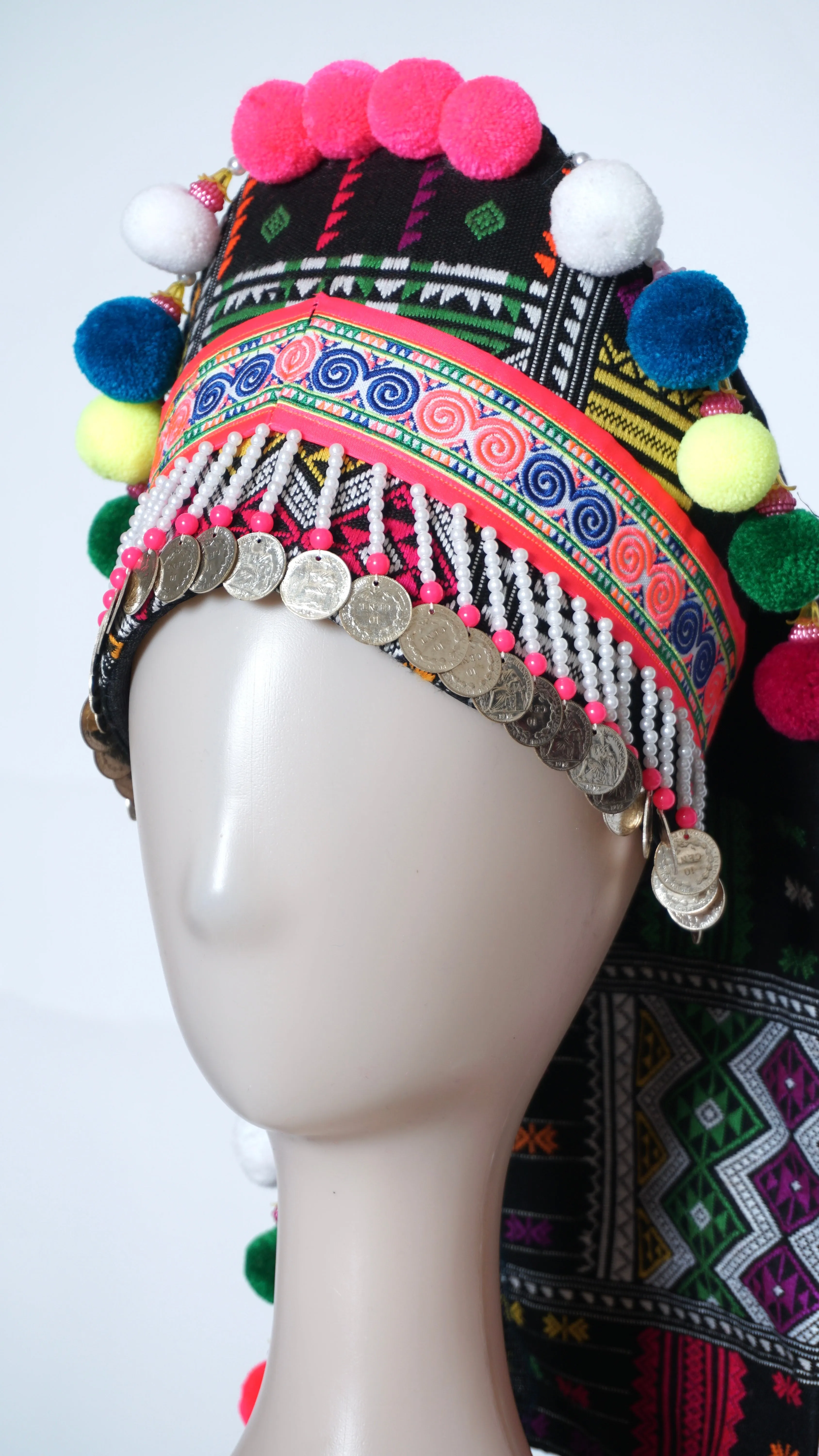 *Hmong Txaij Hat (20"-21")