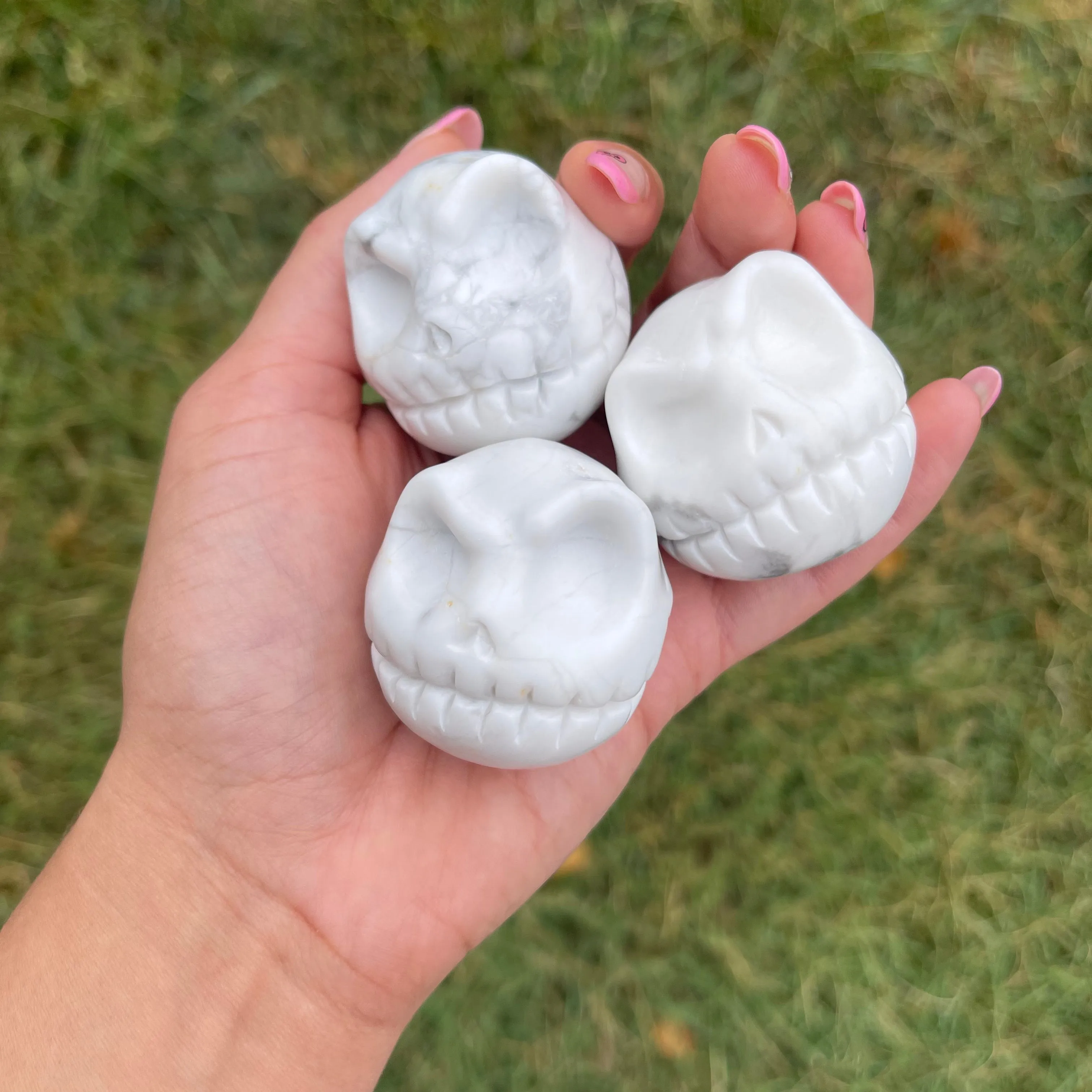 Howlite Jack Skull Head