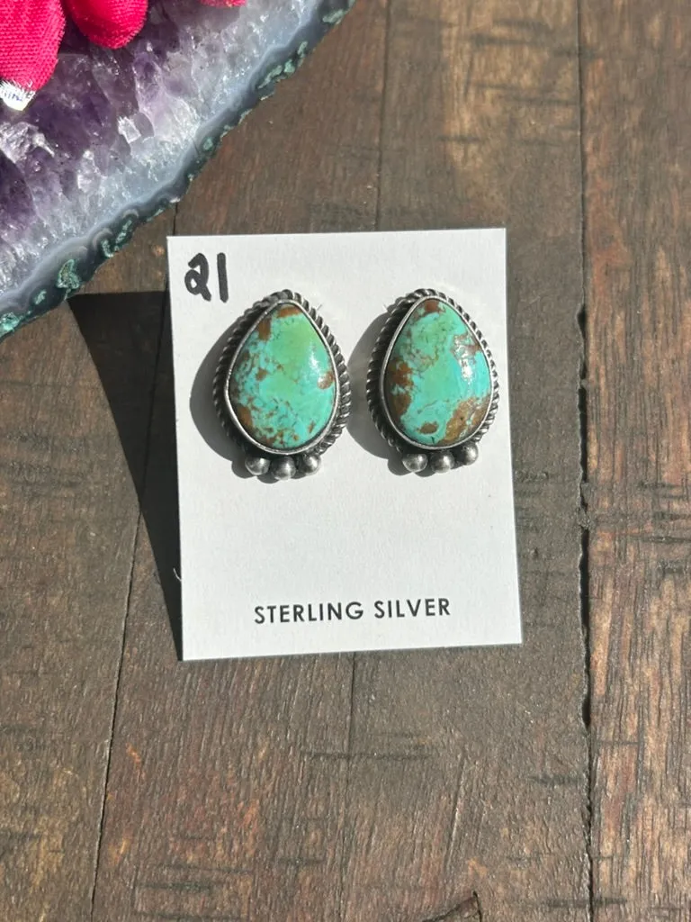 Deluxe #21 Kingman Stud Earrings - Muffin Design