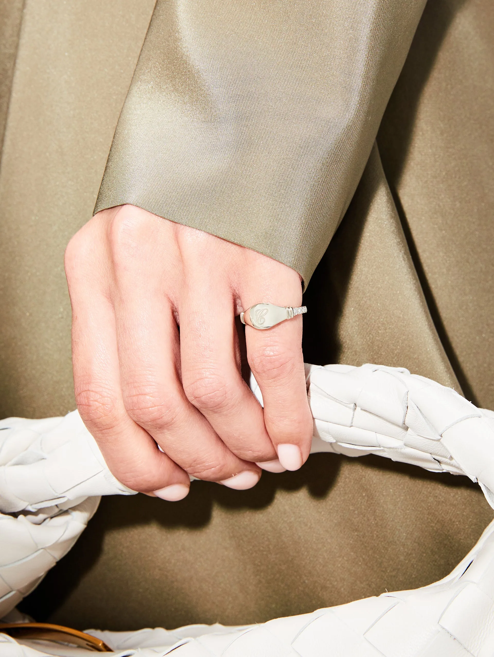 THE MAIA PINKY RING 'C'